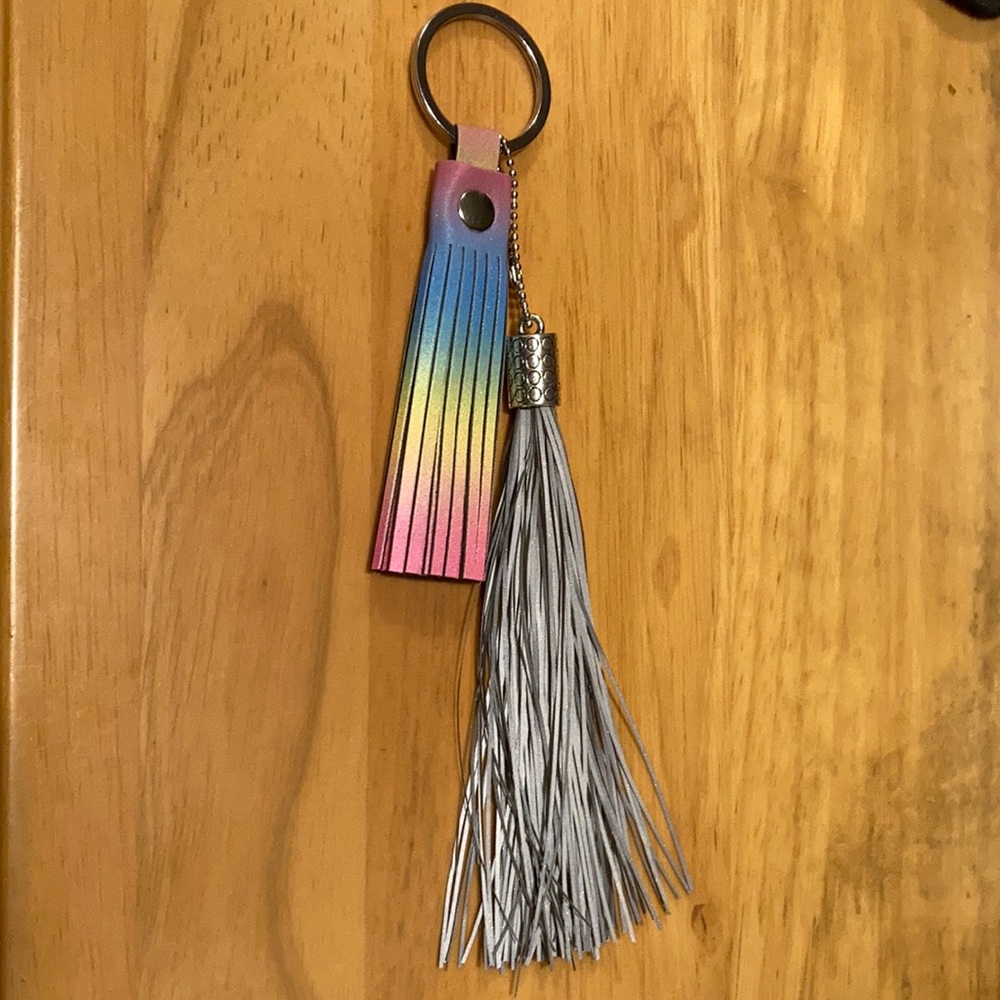 Reflective tassels keychain